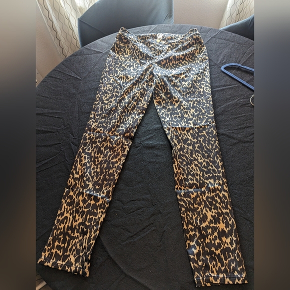 Cache leopard print pant - Picture 2 of 6